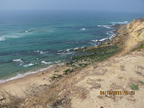 Nesta foto podemos ver a artriba que protege a praia dos ventos Norte