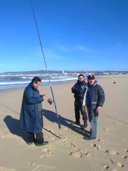 Pescadores numa conversa animada