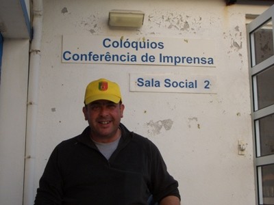 O Carlos durante a conferência de imprensa... hehehe
