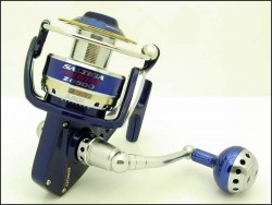 Daiwa_Saltiga_Z6500EXP_-_2.jpg