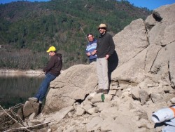 Pescadores de trutas! Fujam