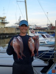 O PEIXE É SEMPRE PARA OS MESMOS...HEHEHE...